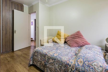 Casa à venda com 210m², 3 quartos e 2 vagas Casa à venda com 210m², 3 quartos e 2 vagasDormitório 3