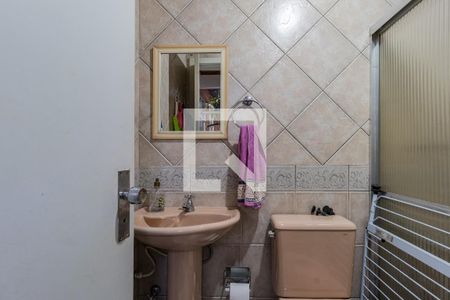 Casa à venda com 210m², 3 quartos e 2 vagas Casa à venda com 210m², 3 quartos e 2 vagasBanheiro de Serviço