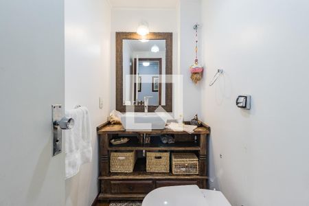 Casa à venda com 210m², 3 quartos e 2 vagas Casa à venda com 210m², 3 quartos e 2 vagasLavabo