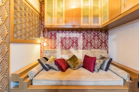 Casa à venda com 210m², 3 quartos e 2 vagas Casa à venda com 210m², 3 quartos e 2 vagasEspaço Lounge