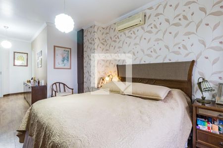 Dormitório de casa à venda com 3 quartos, 210m² em Jardim Sabará, Porto Alegre