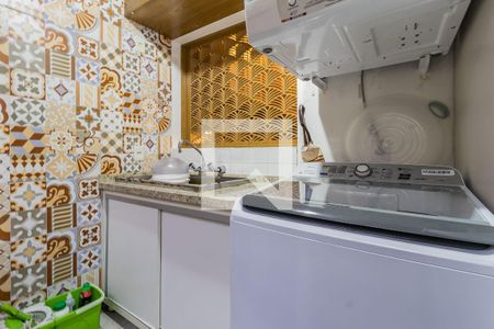 Casa à venda com 210m², 3 quartos e 2 vagas Casa à venda com 210m², 3 quartos e 2 vagasArea de Serviço