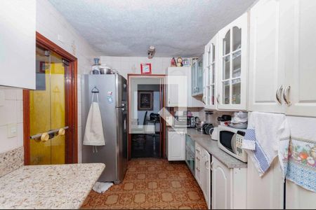 Casa à venda com 3 quartos, 136m² em Vila Anglo Brasileira, São Paulo