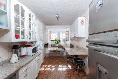 Casa à venda com 3 quartos, 136m² em Vila Anglo Brasileira, São Paulo