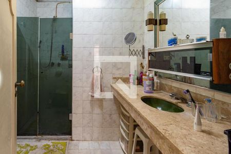 Casa à venda com 3 quartos, 300m² em Parque Jabaquara, São Paulo