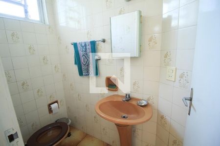 Casa para alugar com 250m², 3 quartos e 5 vagasGaragem - Banheiro 