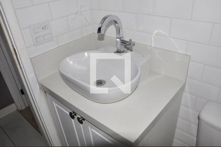 Apartamento à venda com 69m², 2 quartos e 1 vaga Apartamento à venda com 69m², 2 quartos e 1 vagaBanheiro Social