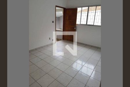 Casa à venda com 95m², 2 quartos e 4 vagas