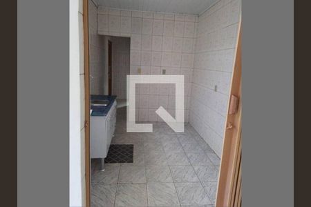 Casa à venda com 95m², 2 quartos e 4 vagas
