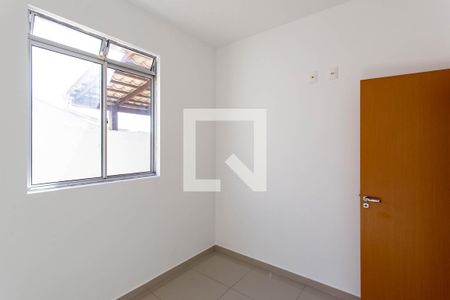Quarto 2 de apartamento para alugar com 2 quartos, 66m² em Itatiaia, Belo Horizonte