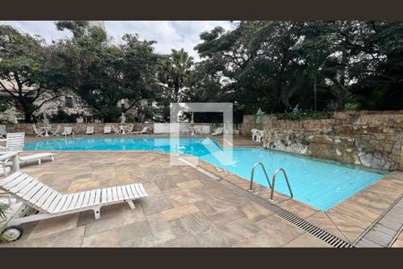 Apartamento para alugar com 40m², 1 quarto e 1 vagaPiscina