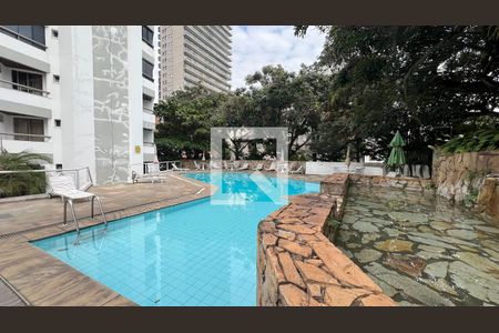 Apartamento para alugar com 40m², 1 quarto e 1 vagaPiscina