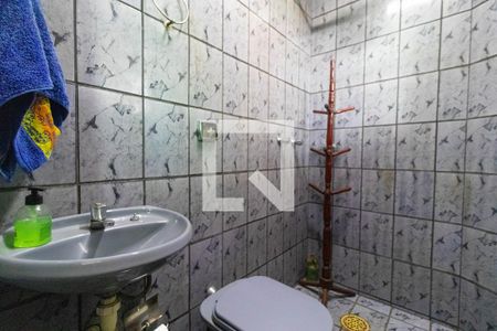 Casa à venda com 482m², 3 quartos e 4 vagas Casa à venda com 482m², 3 quartos e 4 vagasBanheiro 03