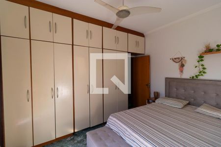 Casa à venda com 482m², 3 quartos e 4 vagas Casa à venda com 482m², 3 quartos e 4 vagasSuíte