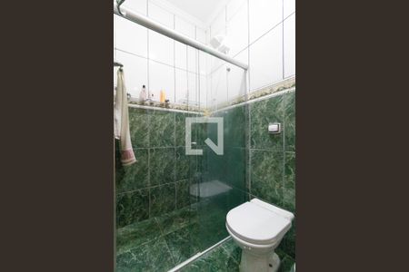 Casa à venda com 482m², 3 quartos e 4 vagas Casa à venda com 482m², 3 quartos e 4 vagasBanheiro 01