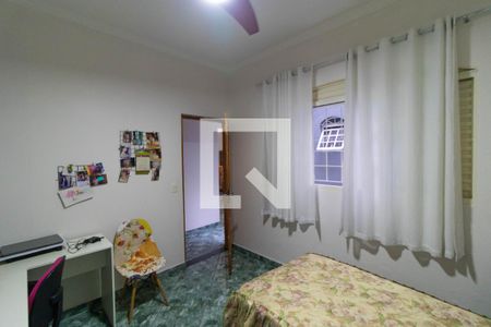 Casa à venda com 482m², 3 quartos e 4 vagas Casa à venda com 482m², 3 quartos e 4 vagasQuarto 02