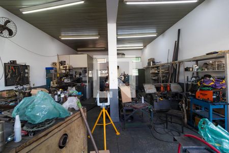 Casa à venda com 482m², 3 quartos e 4 vagas Casa à venda com 482m², 3 quartos e 4 vagasGalpão