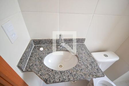 Apartamento para alugar com 47m², 2 quartos e sem vaga Apartamento para alugar com 47m², 2 quartos e sem vagaBanheiro