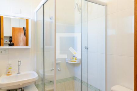 Casa à venda com 75m², 2 quartos e 1 vaga