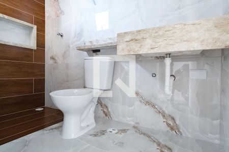 Casa à venda com 156m², 3 quartos e 2 vagasBanheiro da Suíte 2