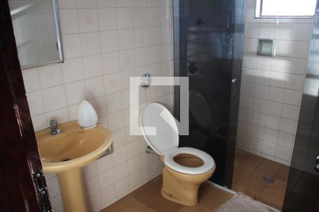 Banheiro de casa à venda com 3 quartos, 150m² em Milionários (barreiro), Belo Horizonte