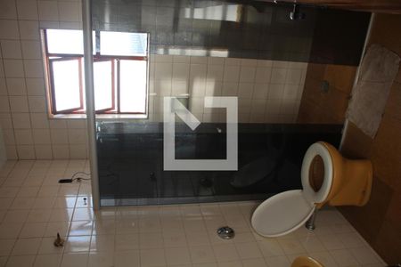 Casa à venda com 150m², 3 quartos e 2 vagasBanheiro