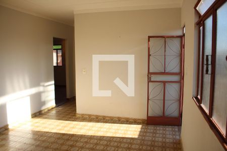 Casa à venda com 150m², 3 quartos e 2 vagasCopa