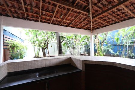 Casa à venda com 574m², 3 quartos e 5 vagasÁrea de lazer