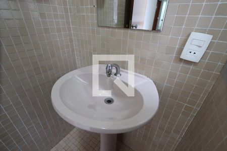 Casa à venda com 574m², 3 quartos e 5 vagasLavabo 2