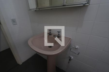 Casa à venda com 574m², 3 quartos e 5 vagasBanheiro de serviço