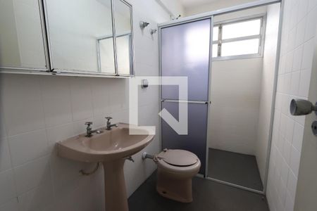 Casa à venda com 574m², 3 quartos e 5 vagasBanheiro de serviço