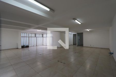 Casa à venda com 574m², 3 quartos e 5 vagasSalão de festas