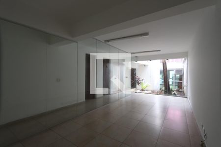 Casa à venda com 574m², 3 quartos e 5 vagasSalão de festas