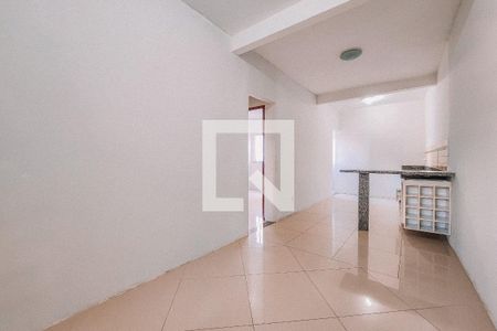 Casa para alugar com 75m², 2 quartos e sem vagaSala