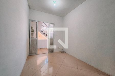 Casa para alugar com 75m², 2 quartos e sem vagaSala