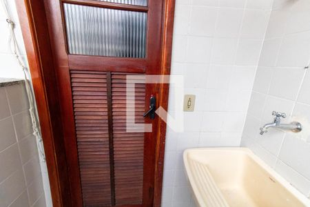 Apartamento à venda com 100m², 3 quartos e 1 vaga Apartamento à venda com 100m², 3 quartos e 1 vagaÁrea de Serviço