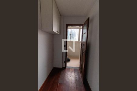 Apartamento à venda com 100m², 3 quartos e 1 vaga Apartamento à venda com 100m², 3 quartos e 1 vagaQuarto de Serviço