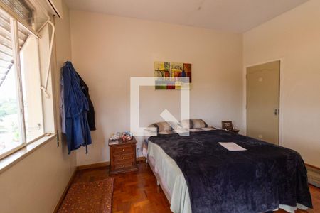 Casa à venda com 580m², 5 quartos e 4 vagasSuite