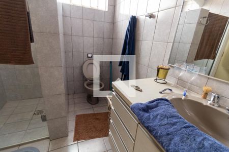 Casa à venda com 580m², 5 quartos e 4 vagasBanheiro da Suíte