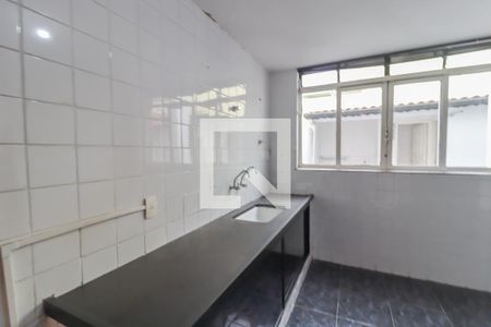 Casa à venda com 184m², 4 quartos e 2 vagasCozinha e Área de Serviço