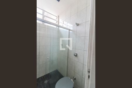 Casa à venda com 184m², 4 quartos e 2 vagasBanheiro