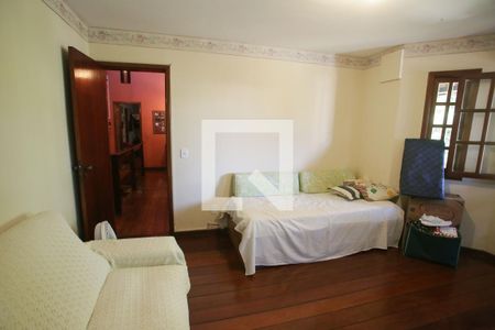 Casa à venda com 469m², 4 quartos e 8 vagas Casa à venda com 469m², 4 quartos e 8 vagasQuarto Suíte 3