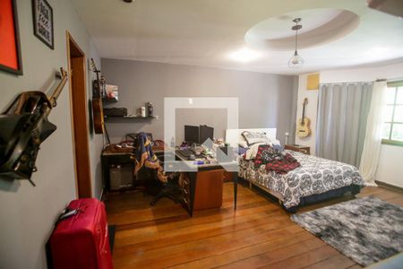 Casa à venda com 469m², 4 quartos e 8 vagas Casa à venda com 469m², 4 quartos e 8 vagasQuarto Suíte 4