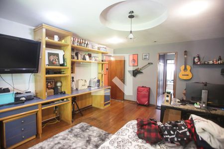 Casa à venda com 469m², 4 quartos e 8 vagas Casa à venda com 469m², 4 quartos e 8 vagasQuarto Suíte 4