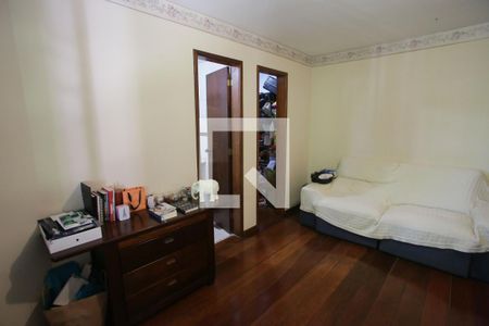 Casa à venda com 469m², 4 quartos e 8 vagas Casa à venda com 469m², 4 quartos e 8 vagasQuarto Suíte 3