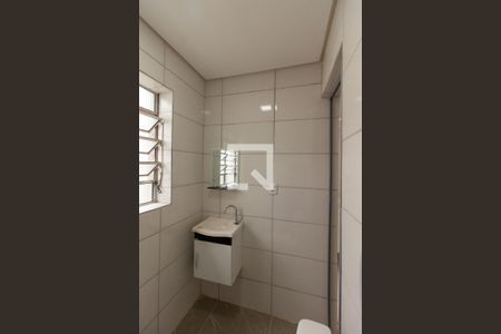 Banheiro de casa à venda com 1 quarto, 46m² em Vila Fatima, São Paulo