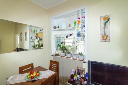 Detalhe da sala de apartamento para alugar com 2 quartos, 58m² em Vila Kosmos, Rio de Janeiro