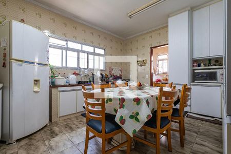 Casa à venda com 640m², 3 quartos e 8 vagasCozinha