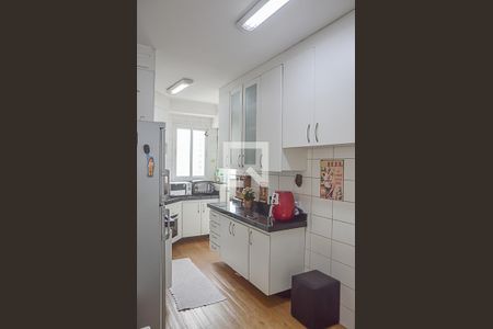 Apartamento para alugar com 98m², 3 quartos e 2 vagas Apartamento para alugar com 98m², 3 quartos e 2 vagasCozinha