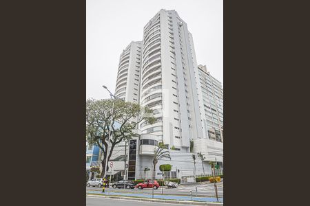 Apartamento para alugar com 98m², 3 quartos e 2 vagas Apartamento para alugar com 98m², 3 quartos e 2 vagasFachada e portaria